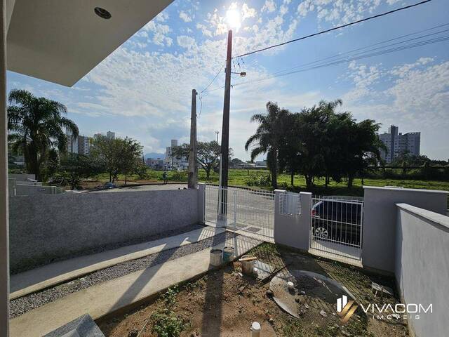 Casa para Venda em Biguaçu - 2