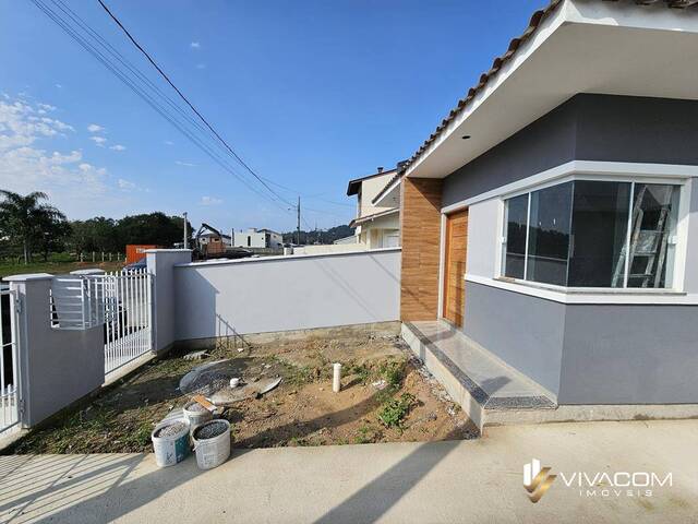 Casa para Venda em Biguaçu - 3